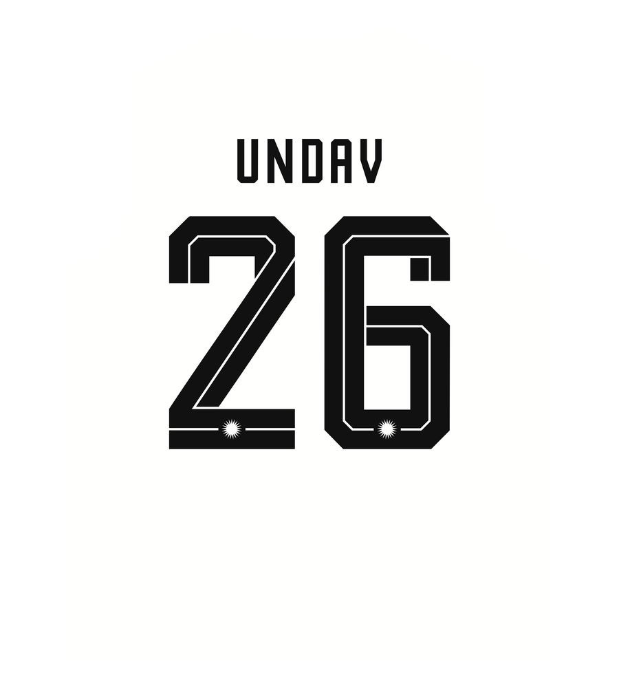 Druckvorlage der Rückseite der Deniz Undav Trikots: UNDAV 26 in Schwarz auf Weiß